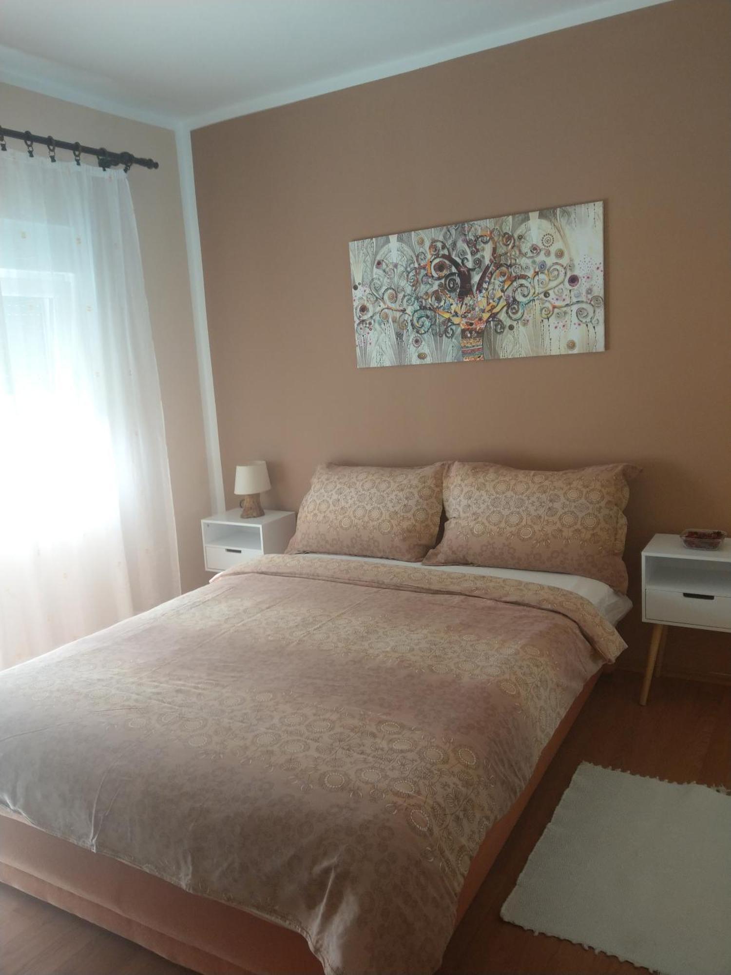 Senkini Dvori Daire Sutomiscica Dış mekan fotoğraf
